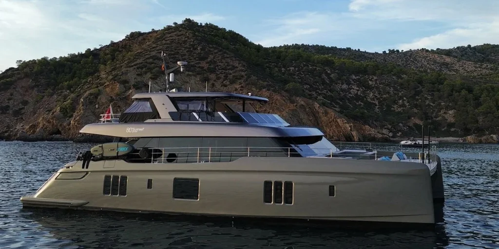 AMITATU Luxury Motor Catamaran Charter Yacht Sunreef 80 Power