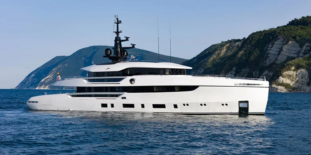 NIGHT FURY II Luxury Charter Yacht Columbus Yachts Atlantique 47